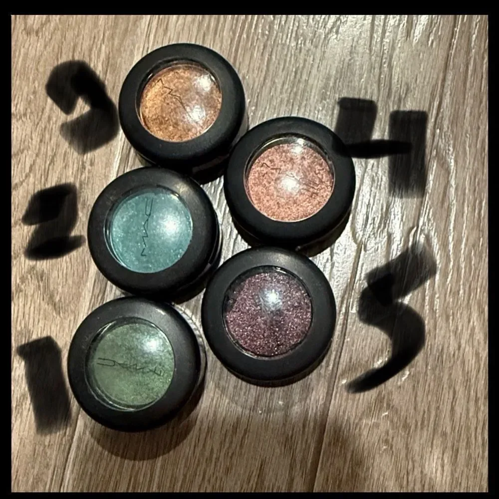 🎉Last deal 🎉Mac eyeshadow